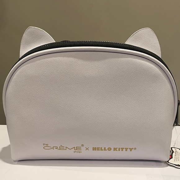 Hello Kitty Bundle includes Cosmetic Bag, Mirror and Facial Masks New - Picture 3 of 6